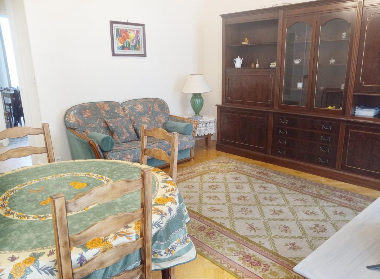 Nice Large 2Br Sunny 20 Meter Terrace Parking Beach Shops Bagian luar foto