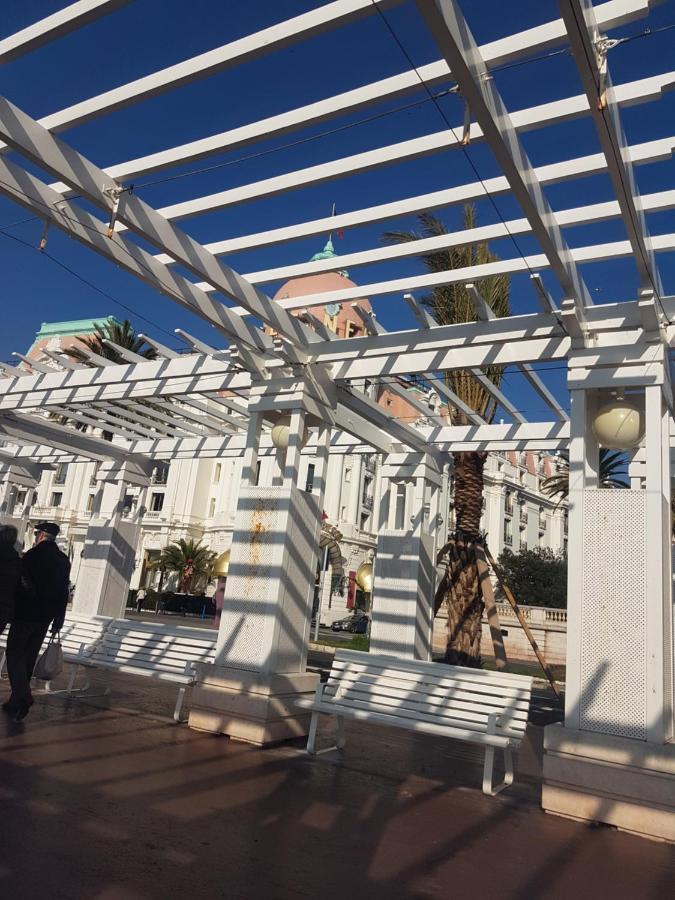 Nice Large 2Br Sunny 20 Meter Terrace Parking Beach Shops Bagian luar foto